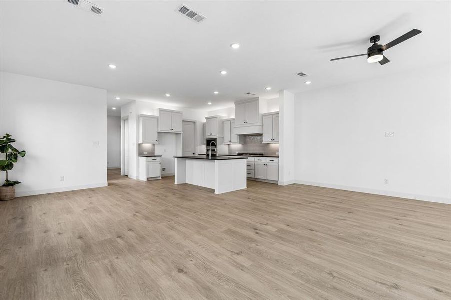 The open concept floor plan in our Giselle home is an entertainers dream!