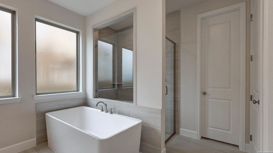 Furnished interior view inside a new home in Haby Hill, San Antonio (Image 7).