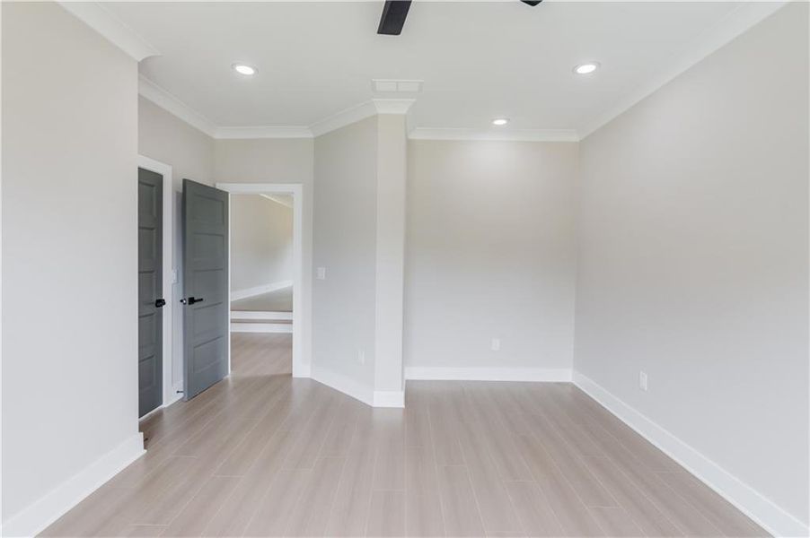 Spacious, unfurnished interior of a new home in , Auburn (Image 28).