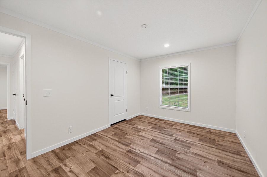 Spacious, unfurnished interior of a new home in , Eutawville (Image 18).