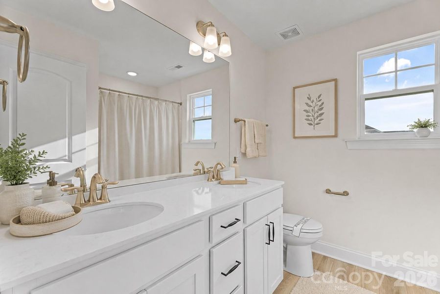 Guest Bath - Virtual Staged
