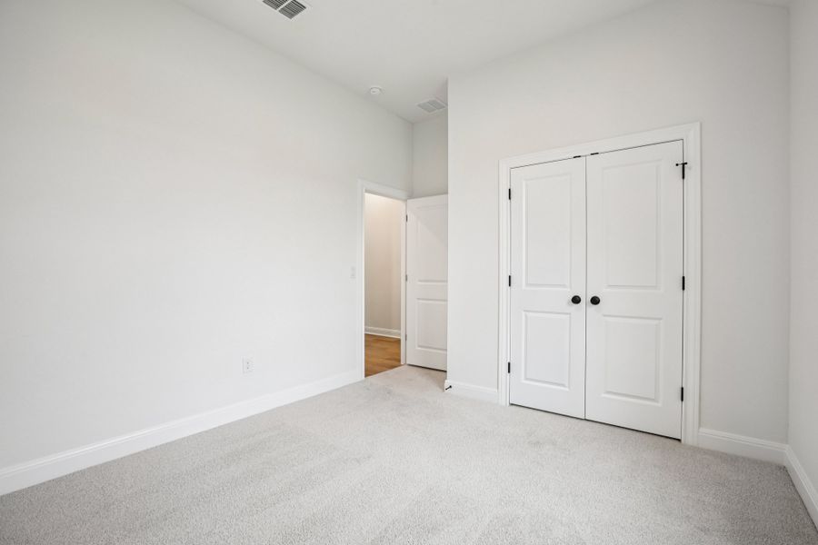 18 web or mls Treadwell Ln S2511 018