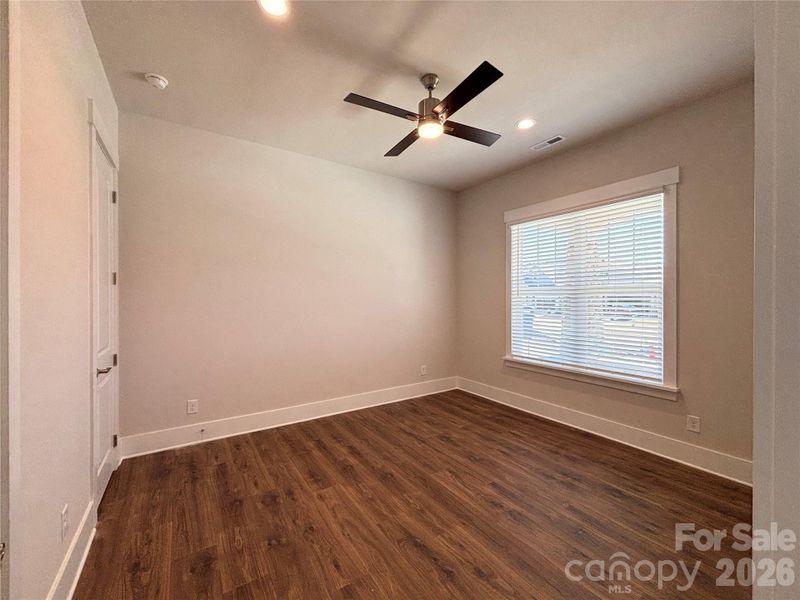 Spacious, unfurnished interior of a new home in Cumberland, Concord (Image 26).