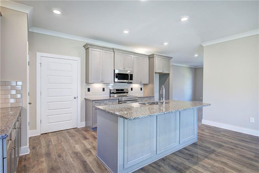 Furnished interior view inside a new home in , Cartersville (Image 7).