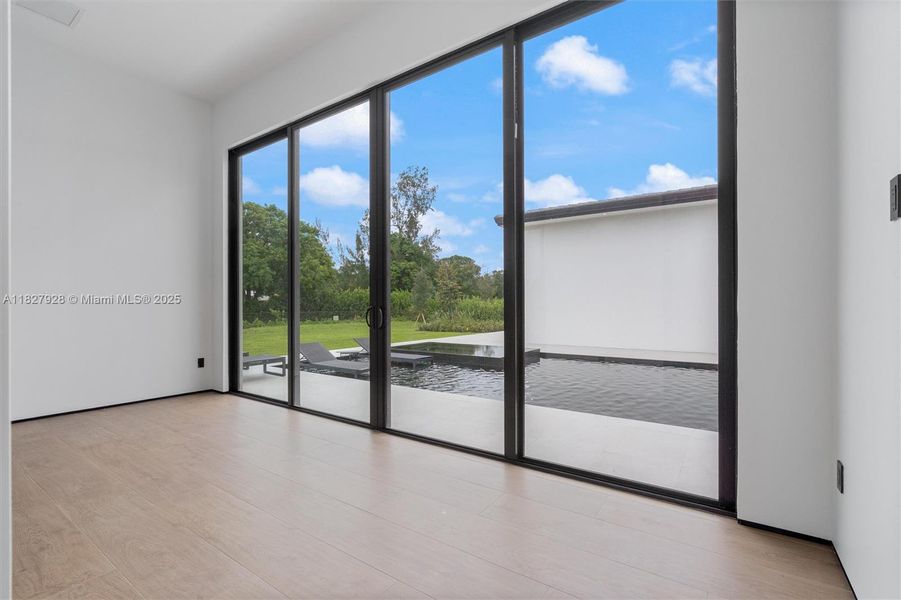 Spacious, unfurnished interior of a new home in , Davie (Image 21).