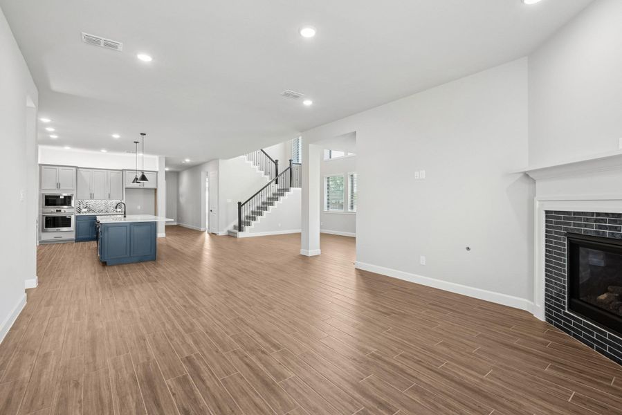 Spacious, unfurnished interior of a new home in Riceland 60’ Homesites, Mont Belvieu (Image 35). Spacious, unfurnished interior of a new home in Riceland 60’ Homesites, Mont Belvieu (Image 35).