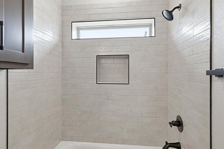 Close-up of interior finishes inside a home in , Bridgeport (Image 16).