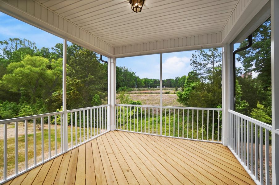 Exterior details and patio area of a home in Robinson Oaks, Gastonia (Image 17). Exterior details and patio area of a home in Robinson Oaks, Gastonia (Image 17).
