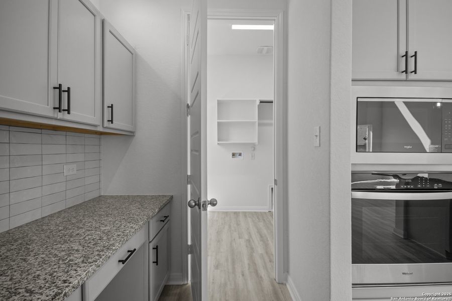 Furnished interior view inside a new home in Stillwater Ranch, San Antonio (Image 10). Furnished interior view inside a new home in Stillwater Ranch, San Antonio (Image 10).