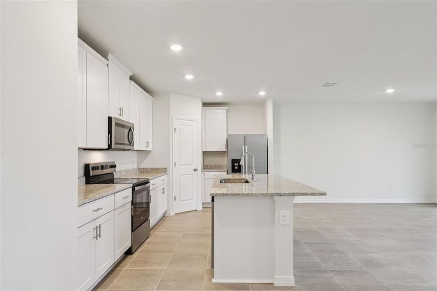Furnished interior view inside a new home in Hamilton Bluff - Signature Series, Lake Hamilton (Image 8).