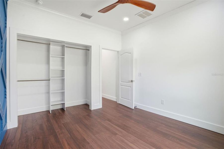 Spacious, unfurnished interior of a new home in , Webster (Image 28).