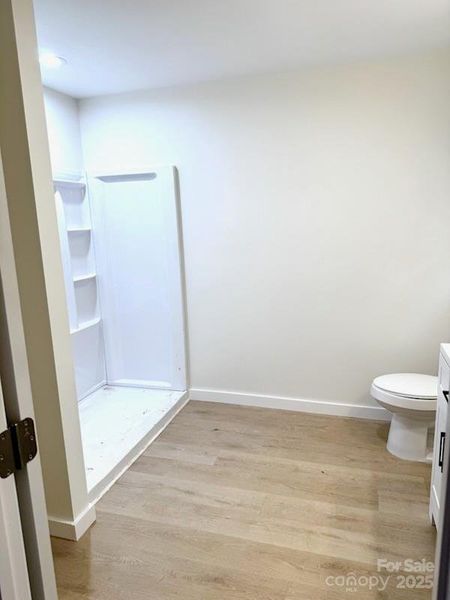 M. Bathroom M. Bathroom