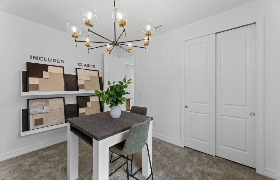 Secondary bedroom used as a color room Secondary bedroom used as a color room