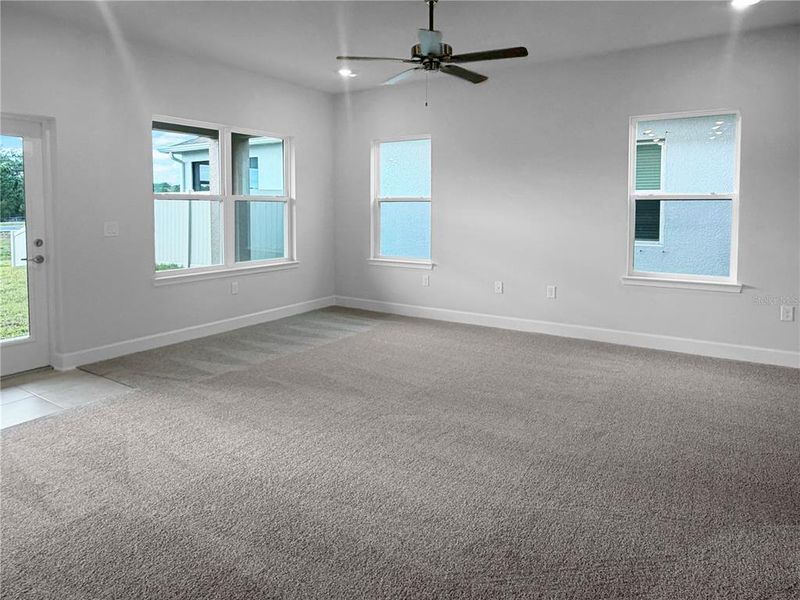 Spacious, unfurnished interior of a new home in Harmony Central, St. Cloud (Image 5).