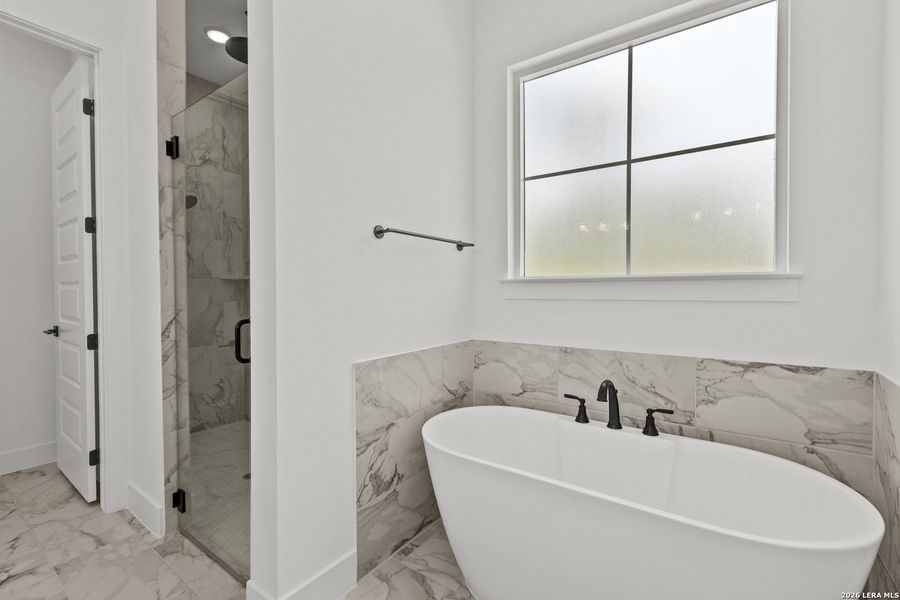 Furnished interior view inside a new home in , La Vernia (Image 16). Furnished interior view inside a new home in , La Vernia (Image 16).