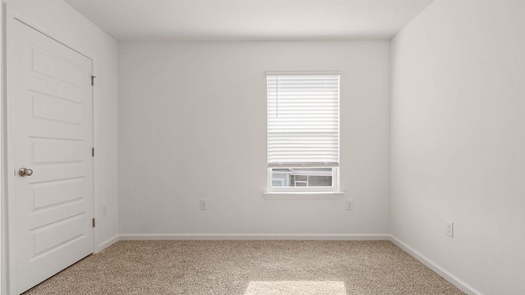Representative unfurnished interior of a home built from the Robie by D.R. Horton in Riverwalk, Freeport (Image 37).
