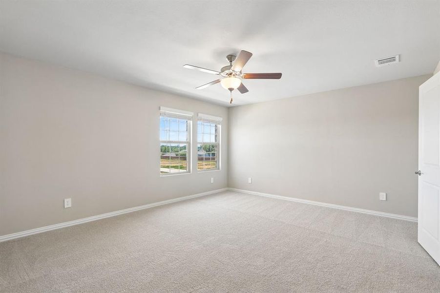 Spacious, unfurnished interior of a new home in Oak Ridge Park, Corinth (Image 28). Spacious, unfurnished interior of a new home in Oak Ridge Park, Corinth (Image 28).
