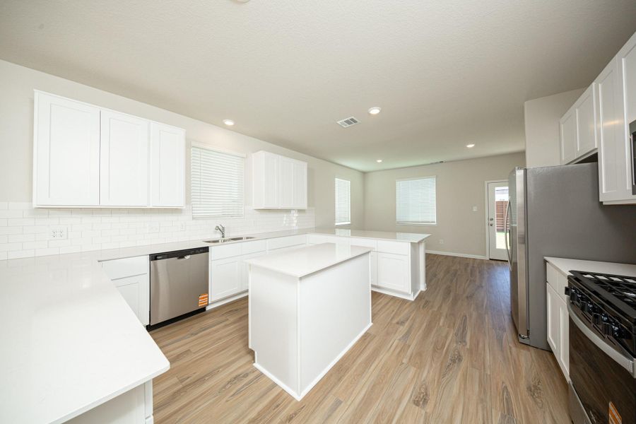 Furnished interior view inside a new home in Bammel Oaks, Houston (Image 10).