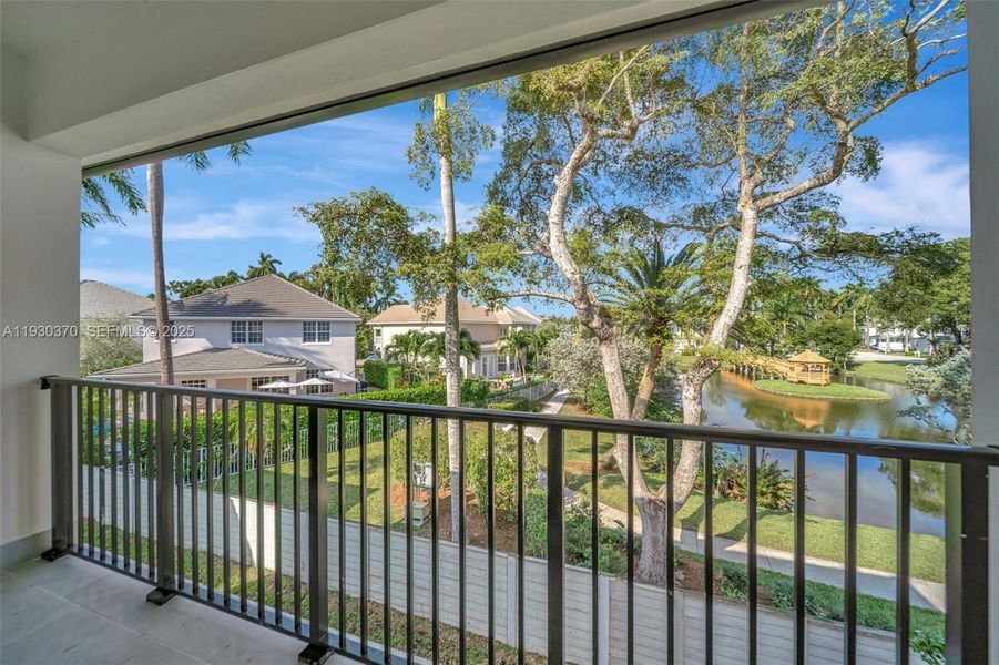 Exterior details and patio area of a home in Marina Landings, Fort Lauderdale (Image 31).