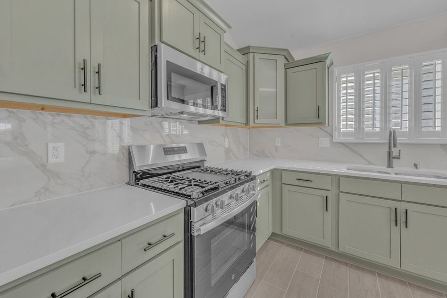 Representative furnished interior of a home built from the The Monica – 2012SSC by Saratoga Homes in Paseo Del Este, El Paso (Image 13).