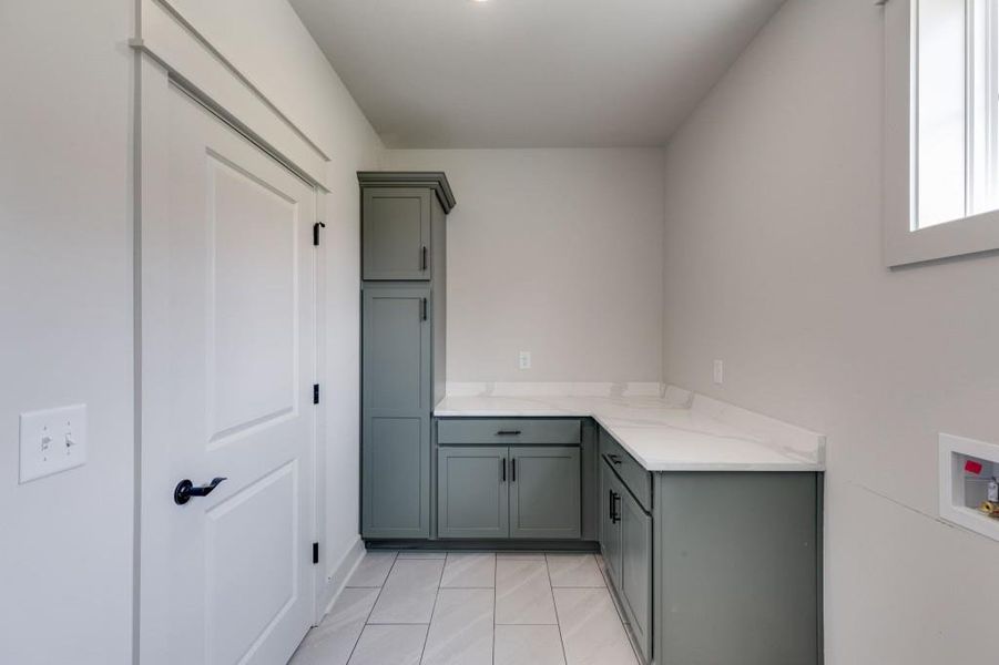 Spacious, unfurnished interior of a new home in , Dallas (Image 17).