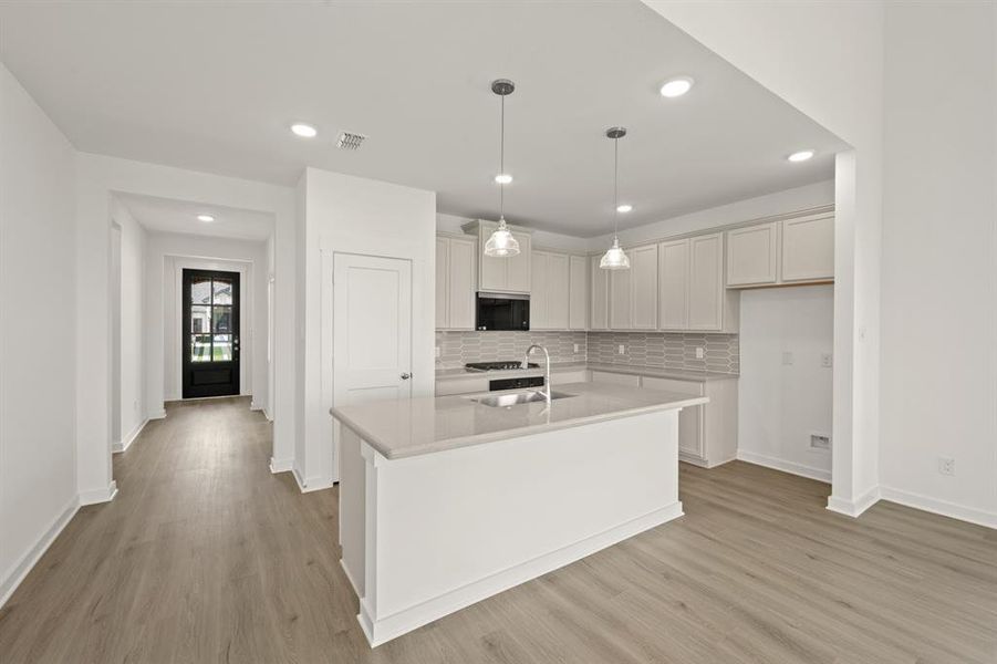 6924 Freight Train- Kitchen-1 6924 Freight Train- Kitchen-1