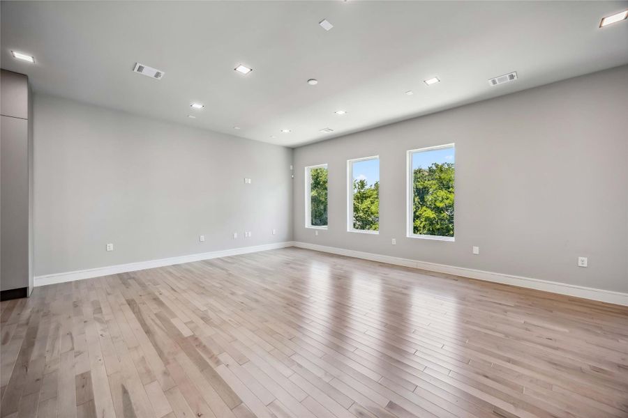 Spacious, unfurnished interior of a new home in , Houston (Image 29). Spacious, unfurnished interior of a new home in , Houston (Image 29).