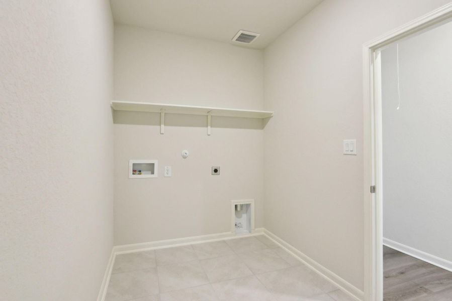 Photo is not of the actual home but is an inspirational photo of builder’s model home and may depict options, furnishings, and/or decorator features that are not included. Photo is not of the actual home but is an inspirational photo of builder’s model home and may depict options, furnishings, and/or decorator features that are not included.