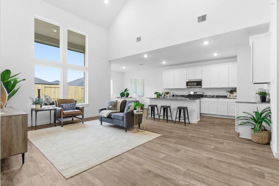 Furnished interior view inside a new home in Evergreen, Rosenberg (Image 8).