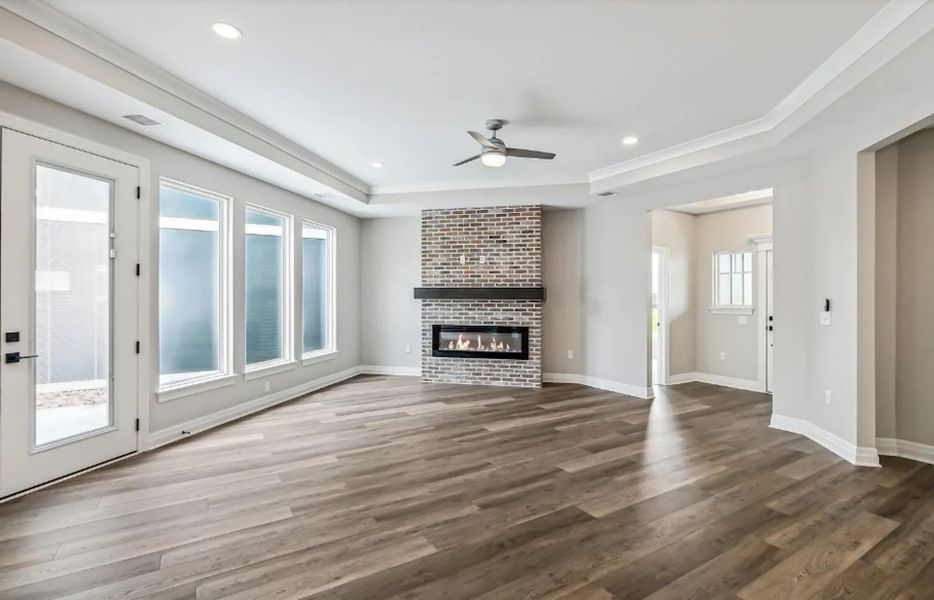 Spacious, unfurnished interior of a new home in The Courtyards at Cornerstone, Andover (Image 7).