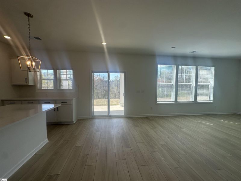 Spacious, unfurnished interior of a new home in Shiloh Trail, Wellford (Image 24).