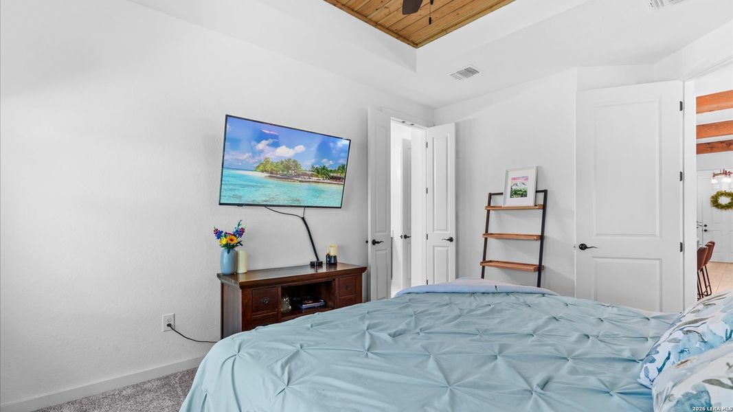 Furnished interior view inside a new home in , Canyon Lake (Image 11).