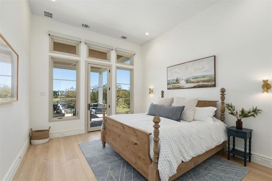 Furnished interior view inside a new home in , Malakoff (Image 9).