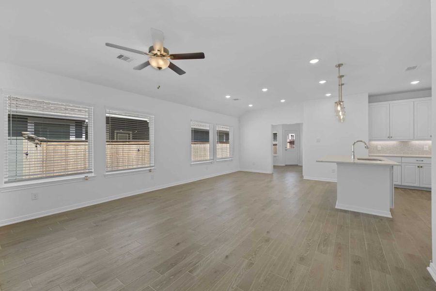 Spacious, unfurnished interior of a new home in Woodforest, Montgomery (Image 12). Spacious, unfurnished interior of a new home in Woodforest, Montgomery (Image 12).