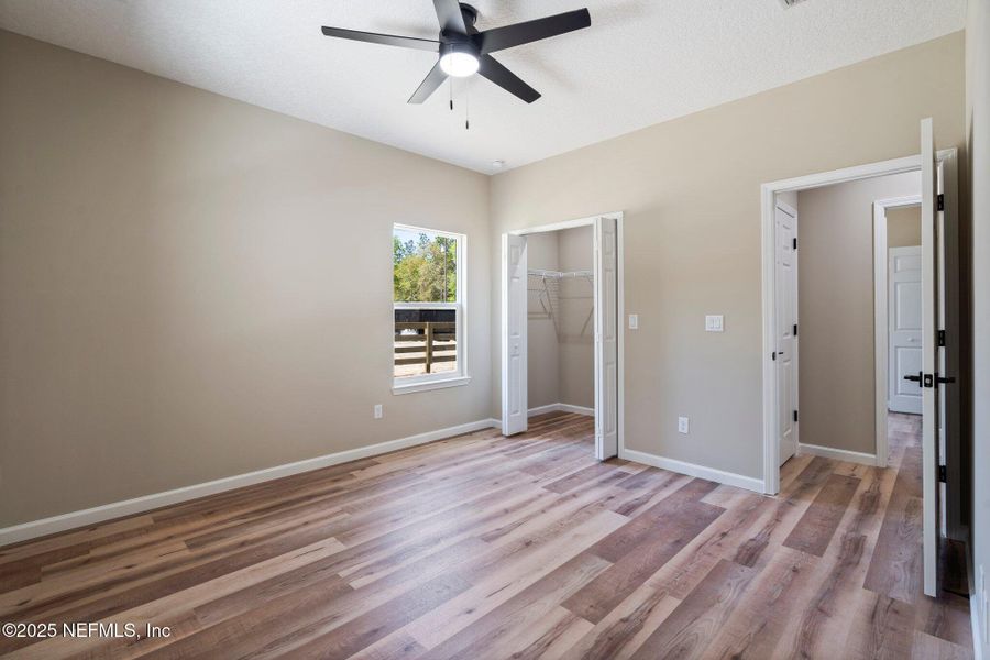 Spacious, unfurnished interior of a new home in , Keystone Heights (Image 15).