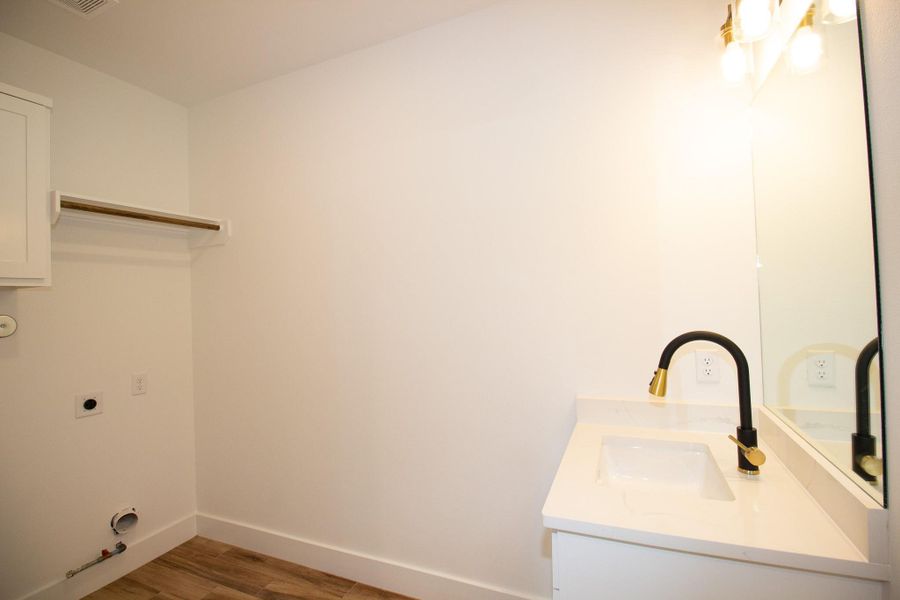 Image 25 of a home in .