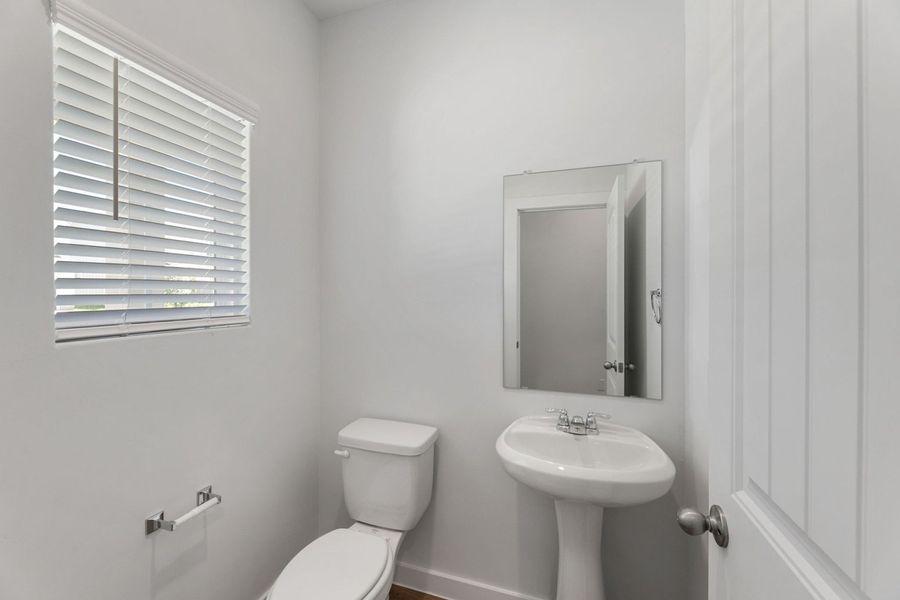 Furnished interior view inside a new home in Highland Ridge, New Braunfels (Image 17).
