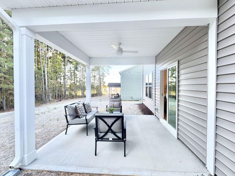 20250923_212346521_iOS