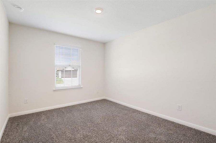 Spacious, unfurnished interior of a new home in , Lavon (Image 11).