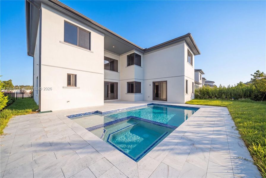 Exterior details and patio area of a home in , Miami (Image 22).