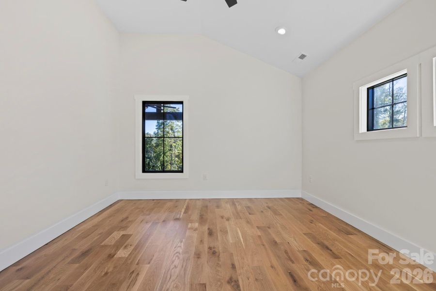 Spacious, unfurnished interior of a new home in , Hendersonville (Image 12).