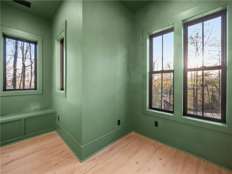 Spacious, unfurnished interior of a new home in , Gainesville (Image 27).