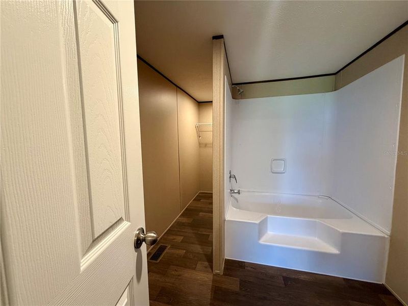 Spacious, unfurnished interior of a new home in , Lake Wales (Image 13). Spacious, unfurnished interior of a new home in , Lake Wales (Image 13).