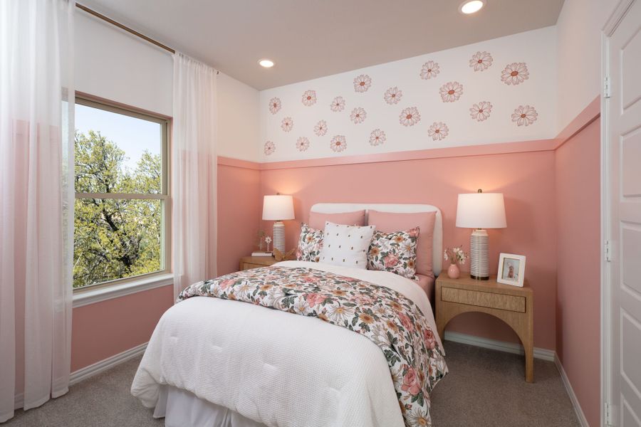 Photo representation of the Bonhill model. Colors, finishes and options will vary.