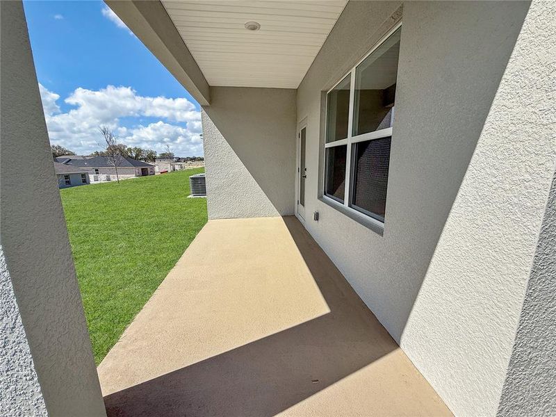 Exterior details and patio area of a home in Arbor Park, Leesburg (Image 3).