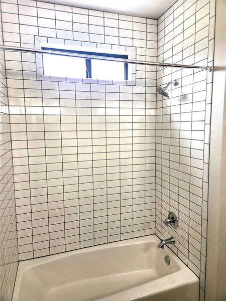 TILE SHOWER TUB COMBO TILE SHOWER TUB COMBO