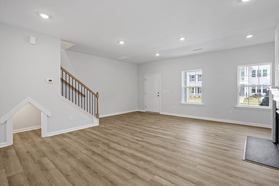 Spacious, unfurnished interior of a new home in Georgias Landing, Raleigh (Image 14).