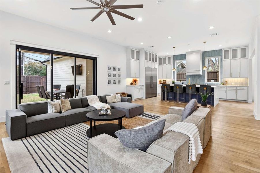 Furnished interior view inside a new home in , Dallas (Image 28).