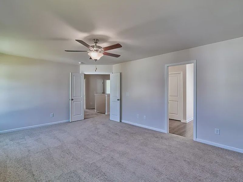 Spacious, unfurnished interior of a new home in Emanuel Creek, West Columbia (Image 11). Spacious, unfurnished interior of a new home in Emanuel Creek, West Columbia (Image 11).