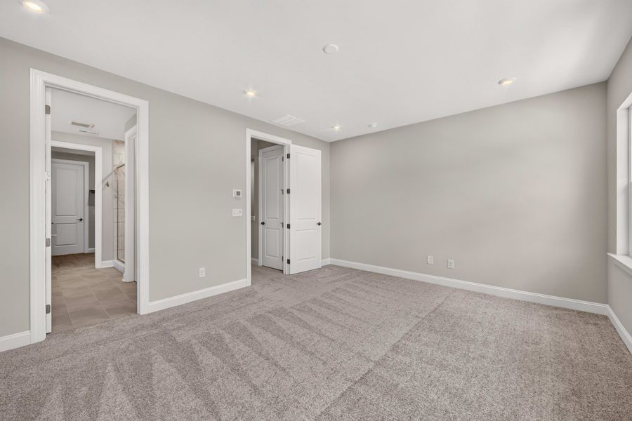 Spacious, unfurnished interior of a new home in Old Town Village, Waxhaw (Image 42). Spacious, unfurnished interior of a new home in Old Town Village, Waxhaw (Image 42).